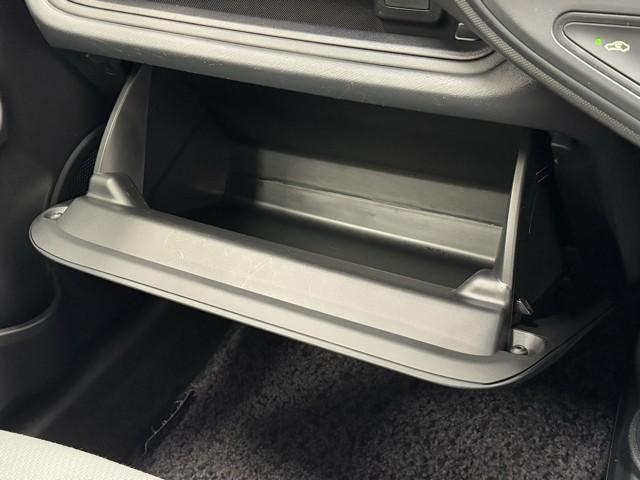 アクア L AC イモビライザー 前席PW ナビTV アイドリングストップ車 VSC メモリーナビゲーション 1セグ ETC車載器 SRS デュアルエアバック キーレスエントリーシステム ドライブレコーダ PS(12枚目)