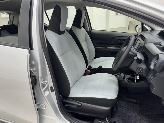 アクア L AC イモビライザー 前席PW ナビTV アイドリングストップ車 VSC メモリーナビゲーション 1セグ ETC車載器 SRS デュアルエアバック キーレスエントリーシステム ドライブレコーダ PS(15枚目)