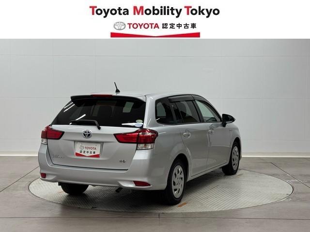 カローラフィールダー ハイブリッド　ＥＸ　衝突軽減　地デジＴＶ　スマートキー＆プッシュスタート　サイドエアバック　ドラレコ　アイドリングストップ　オートエアコン　横滑り防止装置　ナビＴＶ　ＥＴＣ　キーレス　メモリーナビ　記録簿　ＤＶＤ再生（2枚目）