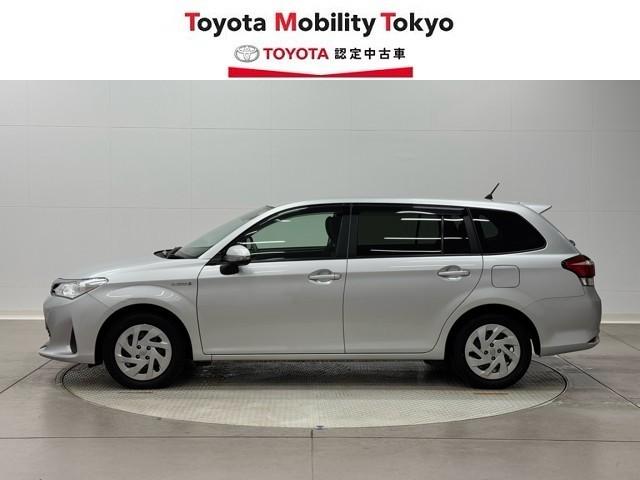 カローラフィールダー ハイブリッド　ＥＸ　衝突軽減　地デジＴＶ　スマートキー＆プッシュスタート　サイドエアバック　ドラレコ　アイドリングストップ　オートエアコン　横滑り防止装置　ナビＴＶ　ＥＴＣ　キーレス　メモリーナビ　記録簿　ＤＶＤ再生（3枚目）