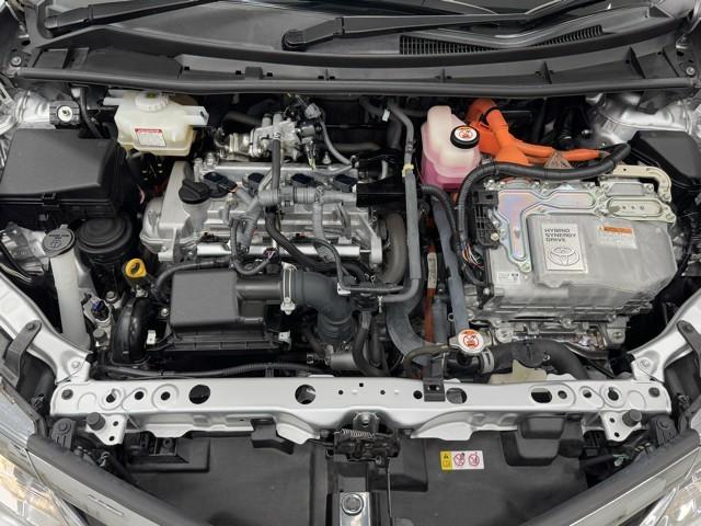 カローラフィールダー ハイブリッド　ＥＸ　衝突軽減　地デジＴＶ　スマートキー＆プッシュスタート　サイドエアバック　ドラレコ　アイドリングストップ　オートエアコン　横滑り防止装置　ナビＴＶ　ＥＴＣ　キーレス　メモリーナビ　記録簿　ＤＶＤ再生（19枚目）