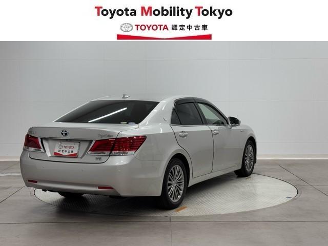 クラウンハイブリッド ロイヤルサルーン 点検記録簿 1オーナー車 フルセグテレビ Bカメラ DVD再生機能 盗難防止システム スマキー オートクルーズコントロール 電動パワーシート ESC ETC付き アイスト アルミホイール エアコン(2枚目)