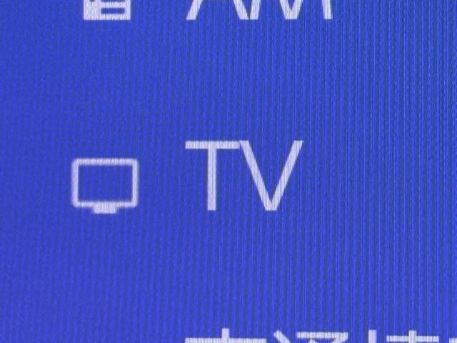 ヴォクシー S-Z DVD再生機能 スマートキープッシュスタート 両側電動パワースライドドア パワーウインドウ ETC車載器 LEDライト デュアルエアコン アルミホイール 盗難防止装置 記録簿 横滑り防止機能 ナビTV(7枚目)