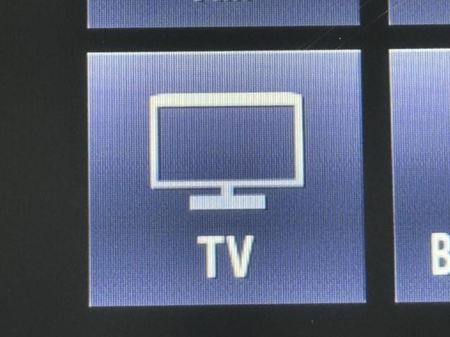 プリウス Ｓセーフティプラス　衝突回避システム　Ｂモニター　ドラレコ付き　定期点検記録簿　ＬＥＤライト　クルコン　ＥＴＣ装備　スマートＫＥＹ　ナビＴＶ　イモビライザー　横滑り防止機能　ＰＷ　カーテンエアバッグ　キーレスエントリー（11枚目）