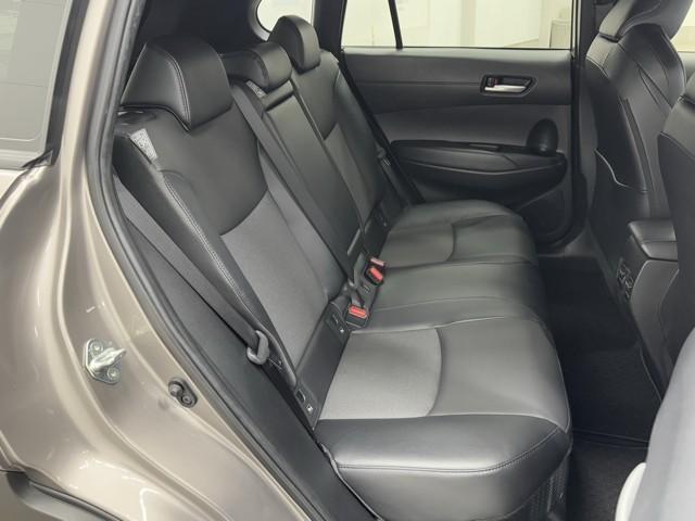 カローラクロス ハイブリッド Z Aクルコン PCS AC100 Pシート 4WD車 横滑り防止装置 キーフリー ABS LEDライト ETC車載器 地デジTV ナビ&TV 半革シート 盗難防止装置 記録簿 アルミホイール DVD(18枚目)