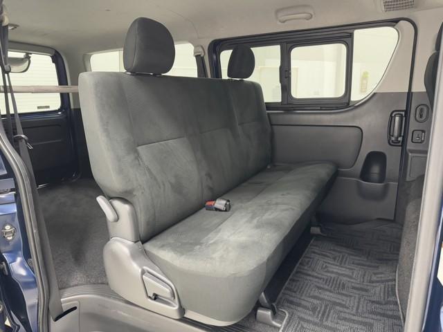 ハイエースバン ロングスーパーＧＬ　ダブルエアコン　助手席エアバッグ　運転席エアバッグ　ドラレコ　イモビライザー　オートエアコン　フルセグテレビ　フルタイム４ＷＤ　メモリナビ　寒冷地仕様車　パワーステアリング　スマ－トキー　ＥＴＣ車載器（16枚目）