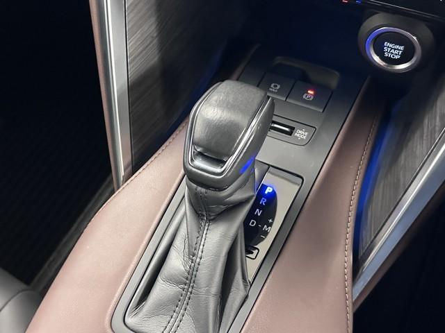 ハリアー G 衝突回避ブレーキ AUX接続 100V セキュリティーアラーム AAC バックモニタ- 記録簿有 横滑防止装置 LEDランプ スマキー キーフリー AW ETC車載器 PS パワーウインドウ TV(8枚目)