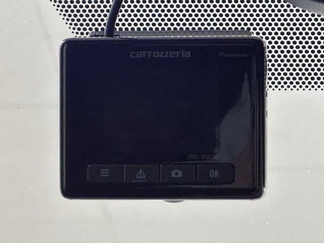 ヴォクシー ハイブリッドＳ－Ｚ　パワーウィンドウ　ＤＶＤ再生機能　インテリキー　横滑防止装置　地デジＴＶ　アクティブクルーズコントロール　フルオートエアコン　リアカメラ　エアバッグ　ＡＢＳ　１００Ｖ充電　ナビＴＶ　ＷＡＣ　キーレス（12枚目）