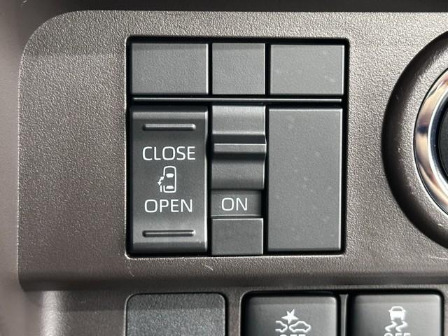 ルーミー X 左オートスライド AC VSC 地上デジタル PW WエアB イモビライザー パワーステアリング エアバッグ バックモニター アイドルストップ メディアプレイヤー接続 キーレスエントリー ナビTV(15枚目)