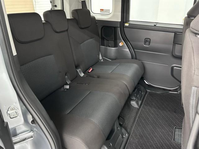 ルーミー X 左オートスライド AC VSC 地上デジタル PW WエアB イモビライザー パワーステアリング エアバッグ バックモニター アイドルストップ メディアプレイヤー接続 キーレスエントリー ナビTV(17枚目)