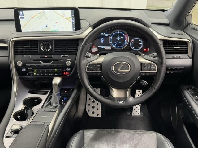 ＲＸ ＲＸ３００　Ｆスポーツ　記録簿　プリクラッシュ　ＡＷ　Ｂカメラ　ＡＣ１００Ｖ電源　ＥＴＣ車載器　オートクルーズ　横滑り防止装置　エアバック　ナビ＆ＴＶ　キーレス　Ｐシート　ＬＥＤヘッドランプ　オートエアコン　ＡＢＳ　全席ＰＷ（4枚目）