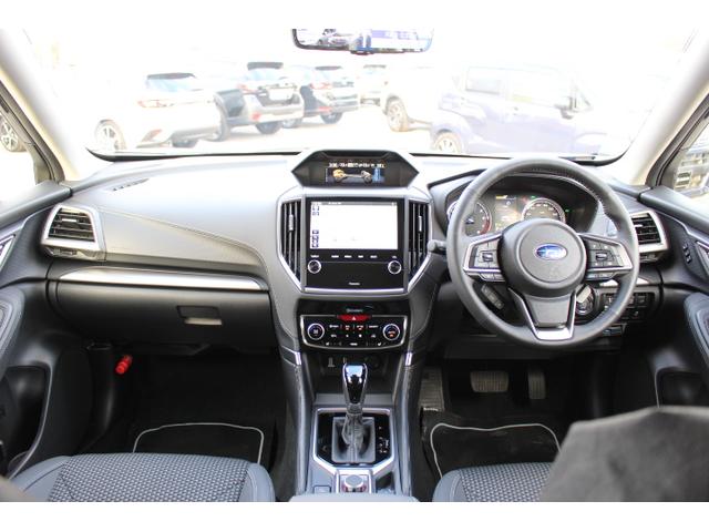 フォレスター アドバンス　後期型　１オーナー　オススメ車！　２年間走行距離無制限保証付き　新世代アイサイト　１オーナー　全車速追従機能付クルーズコントロール　パナソニックナビ　フロントサイドバックカメラ　前後ドラレコ　ＥＴＣ２．０　カーゴステップパネル（6枚目）