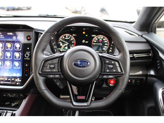 レヴォーグ ＳＴＩスポーツＲ　ＥＸ　１オーナー車　スバルらしい１台です！　２年間走行距離無制限保証付き　アイサイトＸ　１オーナー車　１１．６インチインフォメーションディスプレイ　ドライブレコーダー　フロントサイドバックカメラ　ＳＴＩパーツ多数装着あり（14枚目）