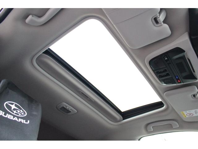 レヴォーグ ＳＴＩスポーツＲ　ＥＸ　１オーナー車　スバルらしい１台です！　２年間走行距離無制限保証付き　アイサイトＸ　１オーナー車　１１．６インチインフォメーションディスプレイ　ドライブレコーダー　フロントサイドバックカメラ　ＳＴＩパーツ多数装着あり（40枚目）