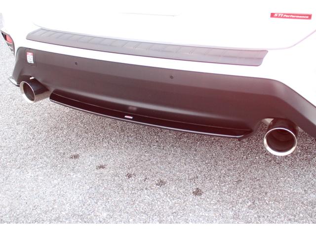 レヴォーグ ＳＴＩスポーツＲ　ＥＸ　１オーナー車　スバルらしい１台です！　２年間走行距離無制限保証付き　アイサイトＸ　１オーナー車　１１．６インチインフォメーションディスプレイ　ドライブレコーダー　フロントサイドバックカメラ　ＳＴＩパーツ多数装着あり（63枚目）