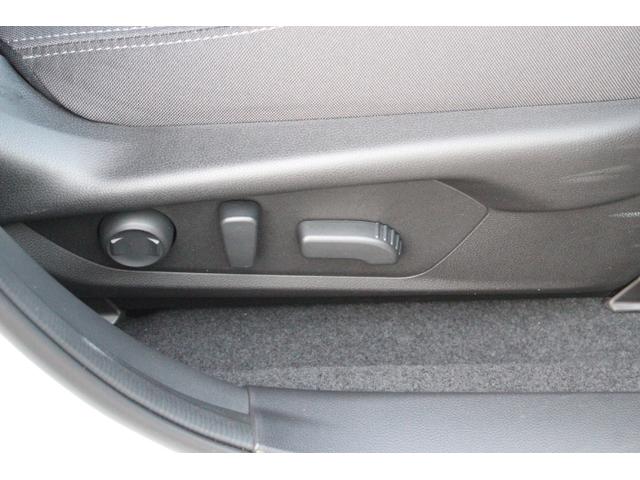 クロストレック リミテッド　社用車　１オーナー車　ＦＷＤ　ルーフレール装着車　２年間走行距離無制限保証付き　新世代アイサイト　１オーナー車　元社用車　１１．６インチインフォメーションディスプレイ　ＥＴＣ２．０　フロントサイドバックカメラ　ルーフレール（16枚目）