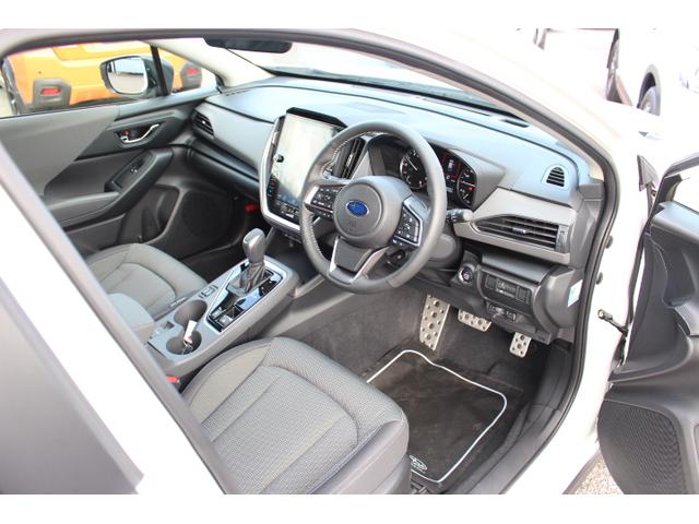 クロストレック リミテッド 1オーナー車 STIセンターマフラー! 2年間走行距離無制限保証付き 新世代アイサイト 1オーナー車 全車速追従機能付きクルーズコントロール 11.6インチインフォメーションディスプレイフロントサイドバックカメラ 前後ドラレコ(15枚目)