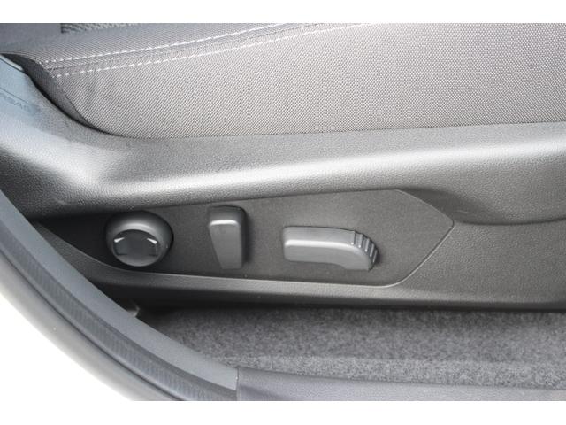 クロストレック リミテッド 1オーナー車 STIセンターマフラー! 2年間走行距離無制限保証付き 新世代アイサイト 1オーナー車 全車速追従機能付きクルーズコントロール 11.6インチインフォメーションディスプレイフロントサイドバックカメラ 前後ドラレコ(16枚目)