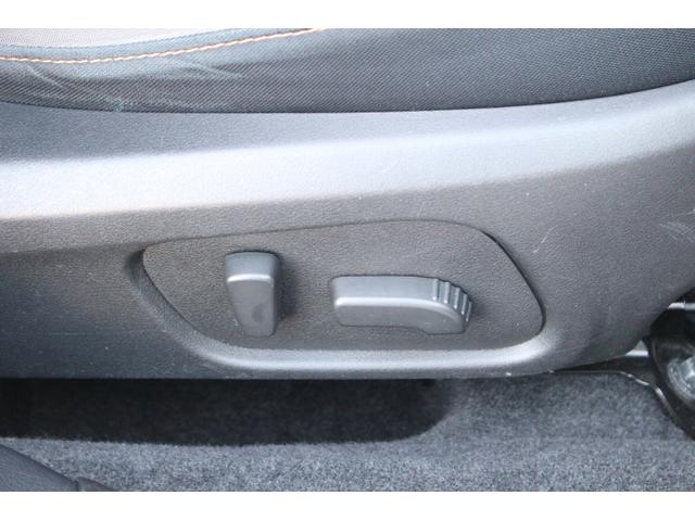 ＸＶ ２．０ｉ－Ｌ　アイサイト３　１オーナー車　サンルーフ付き　１年間走行距離無制限保証付き　１オーナー車　アイサイトｖｅｒ３　全車速追従機能付きクルーズコントロール　サンルーフ　パナソニックナビゲーション　ＥＴＣ２．０（16枚目）