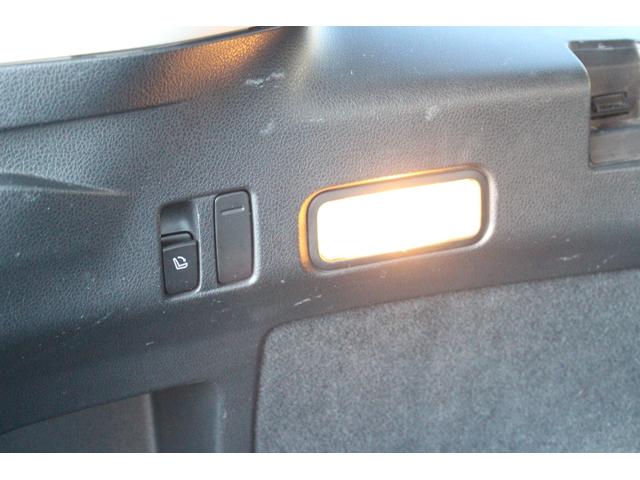 レヴォーグ 2.0STIスポーツアイサイト 1オーナー車 1年間走行距離無制限保証付き アイサイトver3 1オーナー車 全車速追従機能付きクルーズコントロール パナソニックナビゲーション フロントサイドバックカメラ ETC2.0 ドライブレコーダー(46枚目)