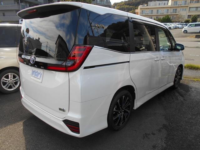 ノア ハイブリッドS-Z リアフリップダウンモニター(3枚目)