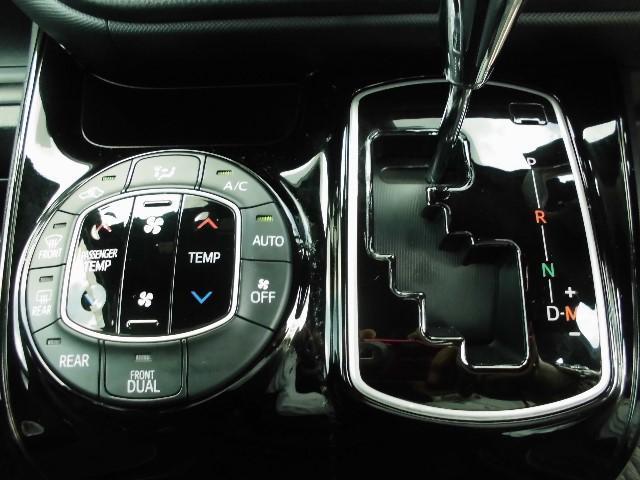 Si 4WD・衝突軽減ブレーキ・走行49000km・フルセグナビSDナビ・BカメラDVD再生・クルーズコントロール・純正アルミ・スマートキー・両側パワスラ・LED・ETC・1オーナー(6枚目)