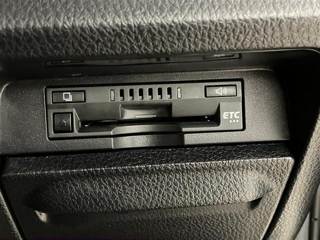 ノア ハイブリッドＧ　Ｒカメラ　スマートキー＆プッシュスタート　ＬＥＤへッドライト　地デジ　イモビライザー　記録簿有　Ｗエアコン　パワーウインドウ　アルミ　クルコン　エアバッグ　横滑り防止　ＤＶＤ再生機能　パワステ　ＡＢＳ（16枚目）