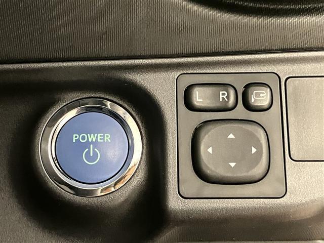 アクア Sスタイルブラック AUX端子 記録簿あり バックモニタ- ナビTV イモビライザー LEDライト スマートキープッシュスタート 1オーナー ETC付き Wエアバッグ キーフリ メモリーナビゲーション ドラレコ付き PS(4枚目)