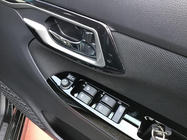 カスタム RS ハイパーリミテッドSAIII ターボエンジン 15インチアルミホイール レザー調シート パノラマモニター 革巻きハンドル(12枚目)