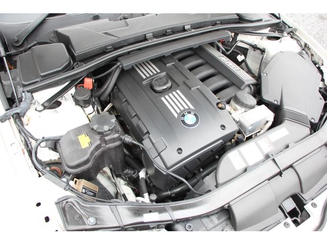 ３２５ｉ　Ｍスポーツ・エディション　１オーナ　限定車　最終直噴　直６自然吸気　ヒーター黒革　スパスプマフラー　Ｍパフォブレーキ　ＮＥＥＺ１９ＡＷ　Ｂカメラ　ＨＤＤナビ　地デジ　ＬＥＤライトエレメント　スマートキー　パドルシフト　２年保証(8枚目)