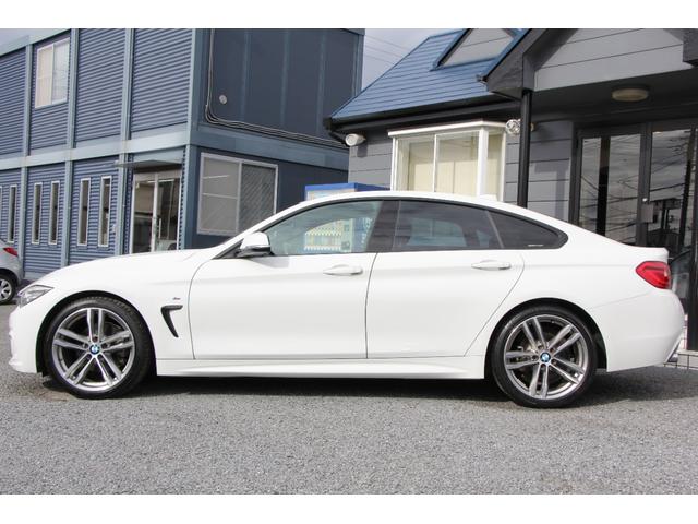 4シリーズ 420iグランクーペ Mスポーツ 後期モデル フェイスリフト後 シートヒーター LEDヘッドライト&テール 液晶メーター 追従ACC レーンチェンジ警告 オプション19AW タッチ画面HDDナビ 地デジTV 専用エアロ 2年保証(25枚目)