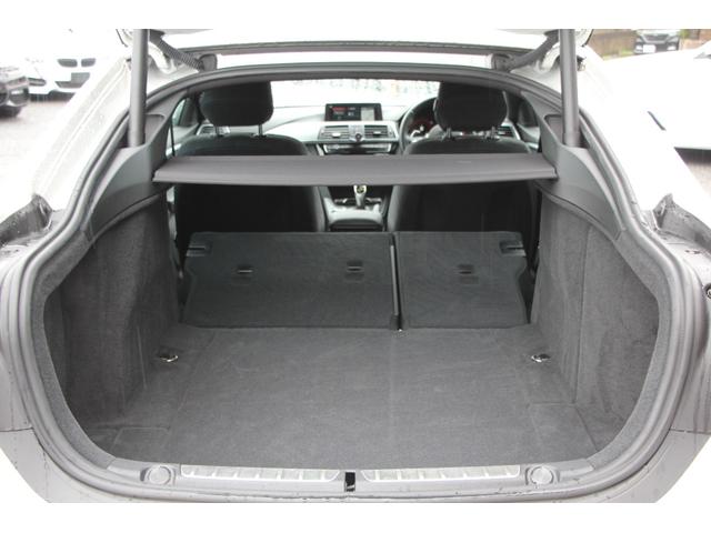 4シリーズ 420iグランクーペ Mスポーツ 後期モデル フェイスリフト後 シートヒーター LEDヘッドライト&テール 液晶メーター 追従ACC レーンチェンジ警告 オプション19AW タッチ画面HDDナビ 地デジTV 専用エアロ 2年保証(62枚目)