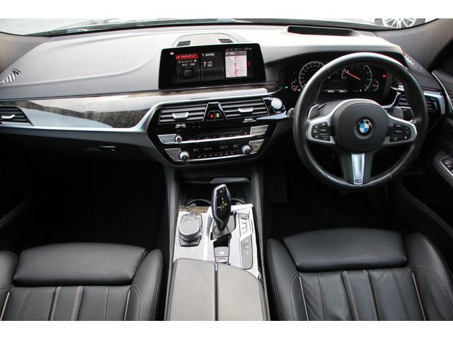 6シリーズ 630i グランツーリスモ Mスポーツ ワインレッド 全席ヒーター黒革 追従ACC HUD LEDヘッドライト オートハイビーム 液晶メーター リアシート電動可倒調整 360度カメラ タッチ画面対応ナビ 地デジTV Mspブレーキ 2年保証(3枚目)