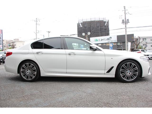 5シリーズ 523i Mスポーツ ハイラインパッケージ イノベーションP サンルーフ 全席ヒーター黒革 HUD ワイヤレス充電 ジェスチャーC 追従ACC LEDヘッドライト オートハイビーム 360度カメラ ディスプレイキー 電動トランク 2年保証(32枚目)