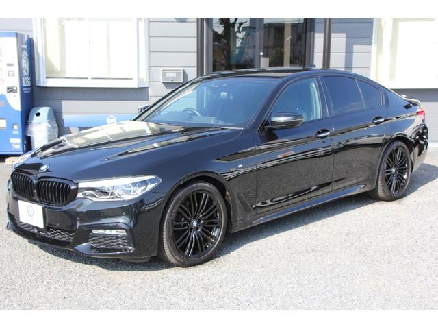 5シリーズ 523d エディション ミッション:インポッシブル 特別仕様車 ハーマンカードンサラウンド HUD ブラック19AW LEDヘッドライト オートハイビーム 液晶メーター 追従ACC ステアリングサポート タッチ画面HDDナビ 360度カメラ 2年保証(4枚目)