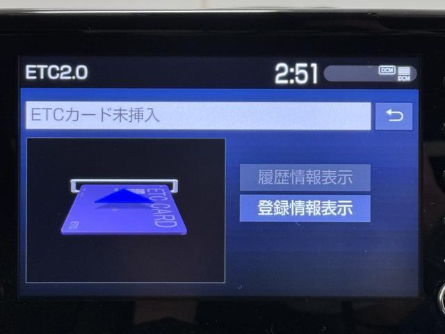 ハイブリッドＺ　被害軽減システム　運転席Ｐシート　クルーズＣ　インテリキー　１オーナー　Ｂカメラ　ＬＥＤライト　ナビ　ＥＴＣ車載器　ＡＡＣ　整備記録簿　アルミホイール　キーフリー　盗難防止　エアバッグ　横滑り防止機能(7枚目)