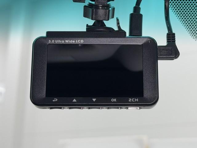ハリアー ２４０Ｇ　プレミアムＬパッケージ　キーレスエントリー　オートエアコン　サンルーフ　バックモニター　ＤＶＤ　ＨＤＤナビ　ＥＴＣ　パワーシート　ドライブレコーダー　盗難防止装置（8枚目）