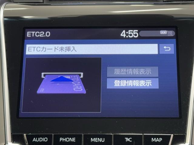 クラウンハイブリッド ＲＳアドバンス　地デジ　衝突被害軽減装置　ドライブレコーダ　黒革シート　ＬＥＤヘットライト　後カメラ　クルコン　ＡＣ　Ｐシート　エアバッグ　ナビＴＶ　セキュリティーアラーム　１００Ｖ充電　キーフリー　スマートキ（7枚目）