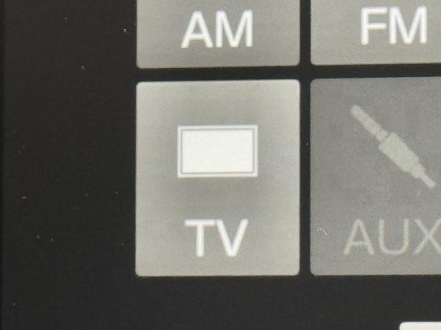 プリウスＰＨＶ Ａプレミアムナビパッケージ　レザーシート　ＡＣ１００Ｖ電源　バックカメラ　ＬＥＤヘッド　クルーズコントロール　ナビＴＶ　１オーナー　ＥＴＣ　ドラレコ　スマートキー　メモリーナビ　アイドリングストップ　アルミホイール　エアバッグ（8枚目）
