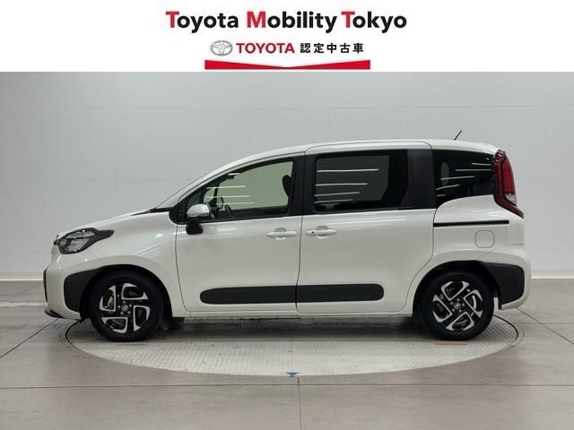 シエンタ Ｇ　クルーズＣ　盗難防止システム　試乗車　Ｗ電動ドア　ＬＥＤ　バックガイドモニター　ドライブレコーダー　フルセグＴＶ　ＡＡＣ　ＥＴＣ車載器　ＰＳ　エアＢ　ＰＷ　３列シート　キーフリー　ウォークスルー（3枚目）