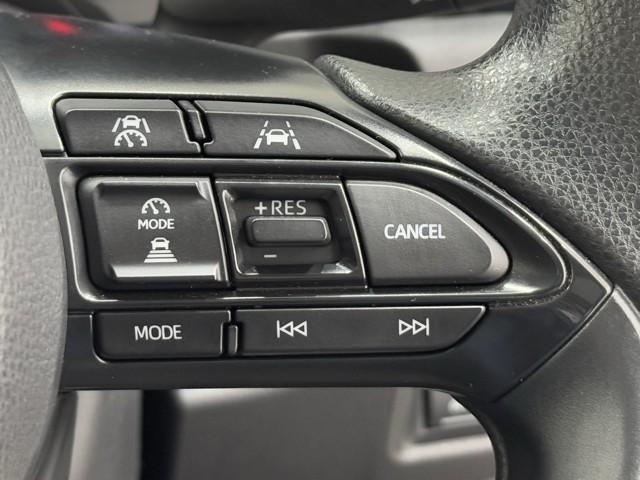 シエンタ Ｇ　クルーズＣ　盗難防止システム　試乗車　Ｗ電動ドア　ＬＥＤ　バックガイドモニター　ドライブレコーダー　フルセグＴＶ　ＡＡＣ　ＥＴＣ車載器　ＰＳ　エアＢ　ＰＷ　３列シート　キーフリー　ウォークスルー（12枚目）