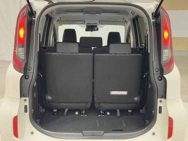 シエンタ Ｇ　クルーズＣ　盗難防止システム　試乗車　Ｗ電動ドア　ＬＥＤ　バックガイドモニター　ドライブレコーダー　フルセグＴＶ　ＡＡＣ　ＥＴＣ車載器　ＰＳ　エアＢ　ＰＷ　３列シート　キーフリー　ウォークスルー（16枚目）