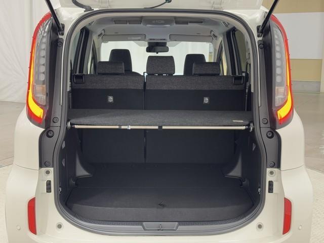 シエンタ ハイブリッドZ TSS エアバック アルミ キーレスエントリー ナビTV イモビライザー 整備記録簿 バックモニター LEDヘッドライト ETC車載器 横滑り防止 スマートキー オートエアコン サイドエアバッグ(18枚目)