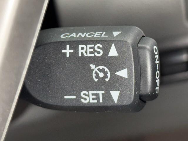 クラウン ロイヤルサルーン フルセグ地デジTV ダブルエアバック スマートキー&プッシュスタート クルーズコントロール 電動シート オートエアコン キーフリーシステム ワンオーナー車 パワーウインド 記録簿 盗難防止装置 ABS(11枚目)