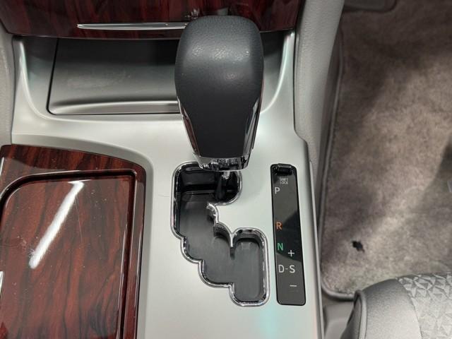 クラウン ロイヤルサルーン フルセグ地デジTV ダブルエアバック スマートキー&プッシュスタート クルーズコントロール 電動シート オートエアコン キーフリーシステム ワンオーナー車 パワーウインド 記録簿 盗難防止装置 ABS(12枚目)