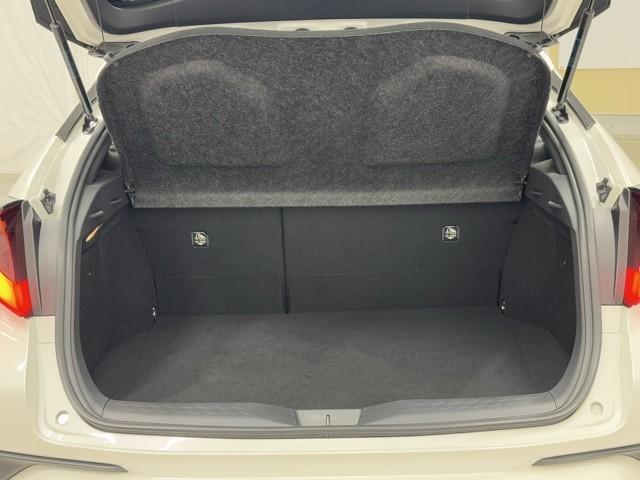 Ｃ－ＨＲ Ｇ　モード　ネロ　セーフティプラス　ＰＣＳ　点検記録簿　盗難防止　Ｒカメラ　ＬＥＤライト　アイドリングストップ　アルミ　クルーズＣ　エアバッグ　ＡＢＳ　ナビ　スマートキ－　ＥＴＣ車載器　キーフリー　オートエアコン　横滑り防止　ドラレコ（16枚目）