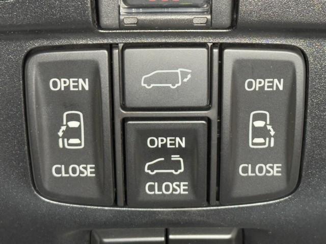 アルファードハイブリッド ＳＲ　Ｃパッケージ　カーナビ　点検記録簿　サンル－フ　バックモニター　オートエアコン　ＬＥＤ　横滑り防止機能　ＡＢＳ　イモビ　ＡＣ１００Ｖ電源　アルミ　ドライブレコーダー　４ＷＤ　ミュージックプレイヤー接続可　３列シート（10枚目）