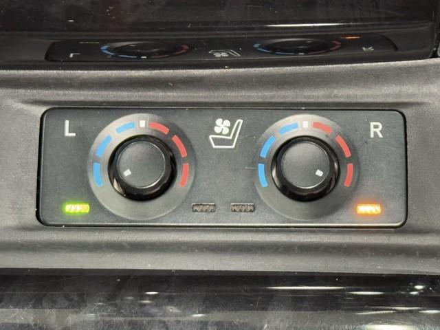 アルファード ２．５Ｓ　Ｃパッケージ　両電動ドア　Ｂモニタ　定期点検記録簿　ナビ　パノラマルーフ　リアオートエアコン　横滑り防止　クルコン　ＡＣ１００Ｖ電源　セキュリティ　ＥＴＣ車載器　ＬＥＤヘッドライト　スマートキー　エアコン　ＷエアＢ（15枚目）