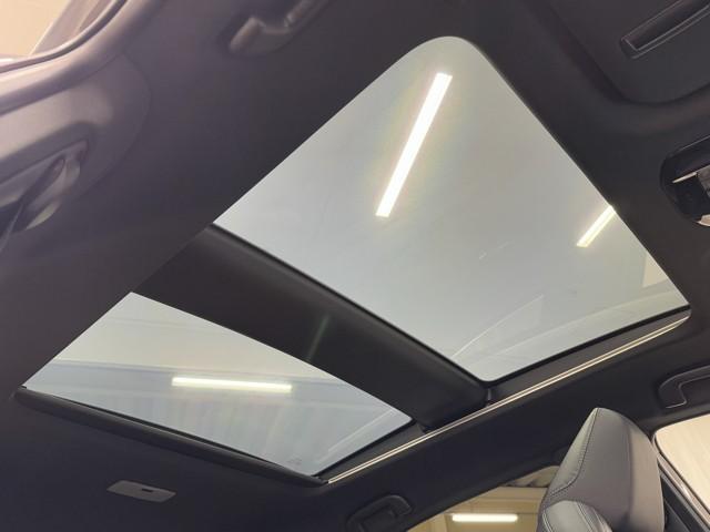 ハリアーハイブリッド Ｚ　レザーパッケージ　パノラマサンルーフ　地デジ　横滑防止　盗難防止システム　Ｂモニター　革　ＬＥＤライト　パワーウィンドウ　クルコン　スマートキ－　助手席エアバック　パワーシート　エアバッグ　点検記録簿　オートエアコン（18枚目）