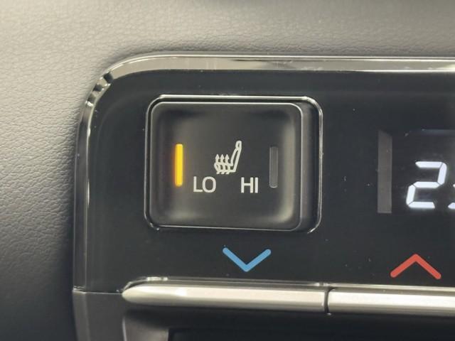 ヴォクシー ハイブリッドS-Z パワーウィンドウ DVD再生機能 インテリキー 横滑防止装置 地デジTV アクティブクルーズコントロール フルオートエアコン リアカメラ エアバッグ ABS 100V充電 ナビTV WAC キーレス(14枚目)